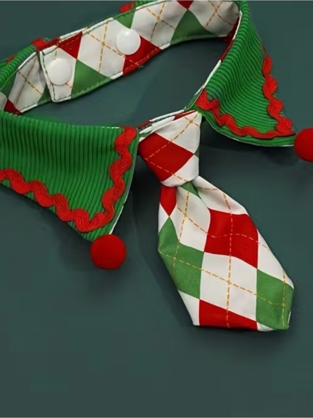 Source Unknown Green and Red Argyle Holiday Dog Collar with Tie 13.8 x 17.7